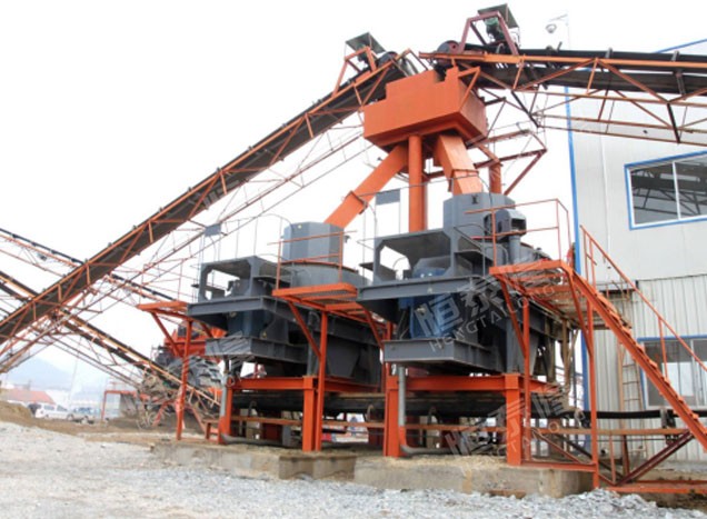 Sand making machine